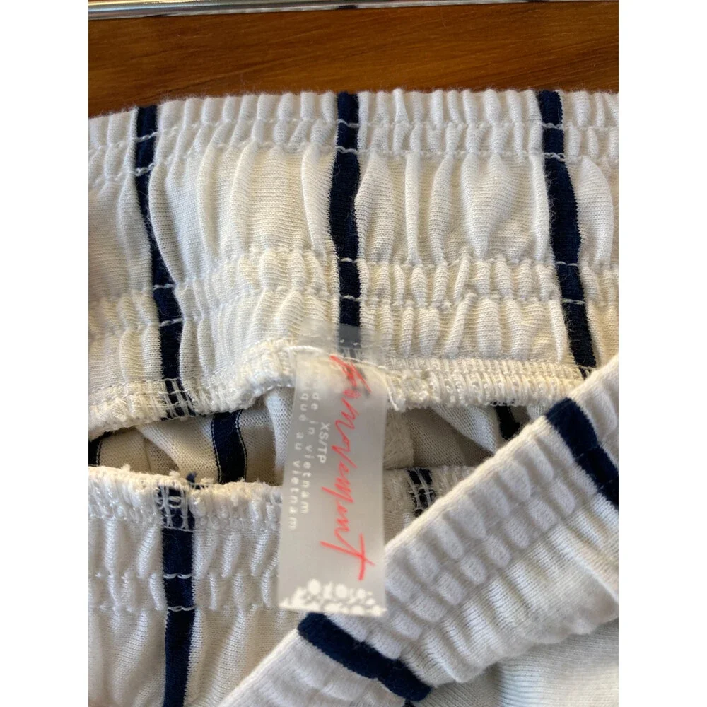 FP Movement Free People White Stripe Off Duty Top Shorts Set - Size XS - 0720LP
